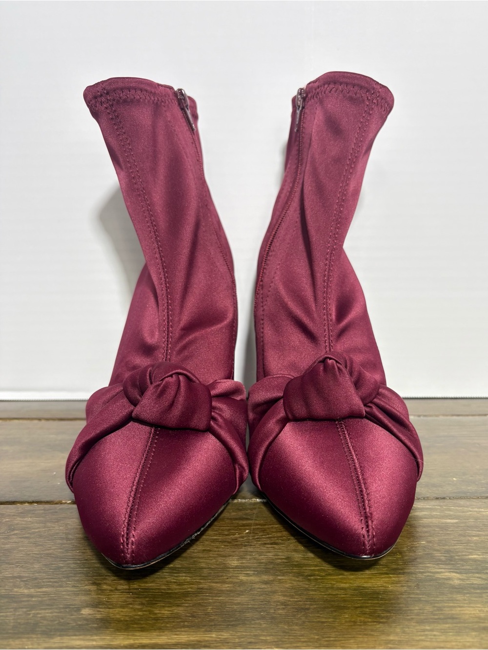 NEW Antonio Melani Kamerin Burgundy Satin Ankle Boots Size 10 - Picture 6 of 10